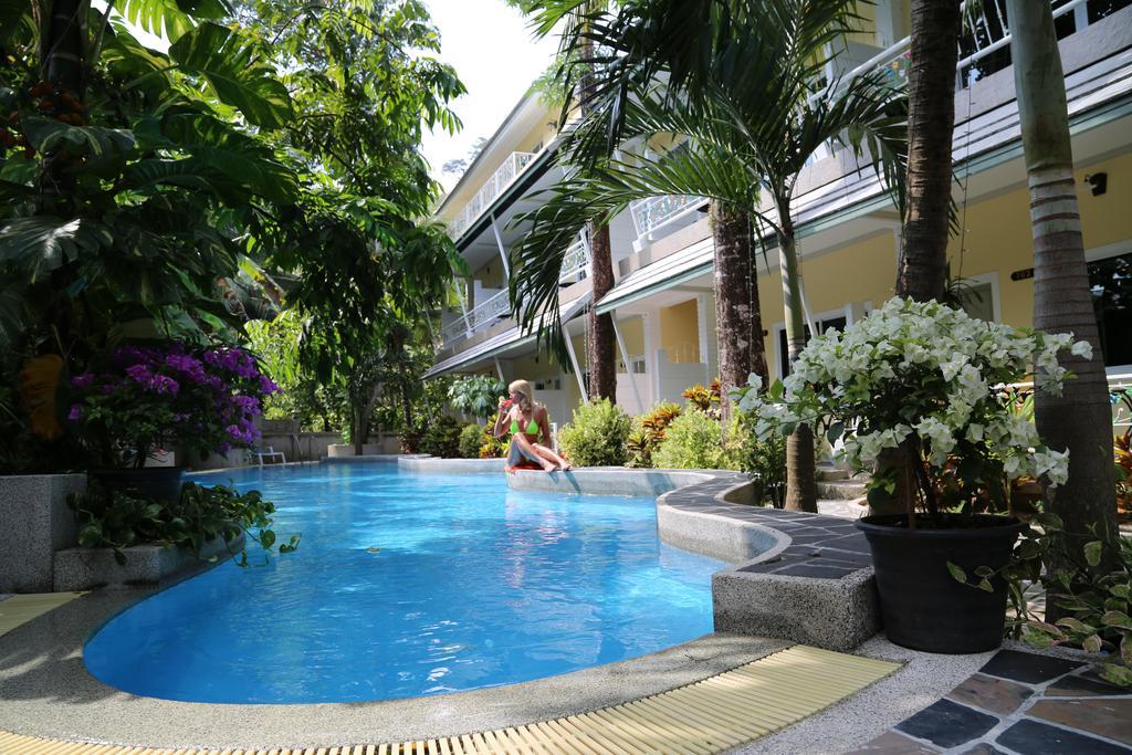 Naka Resort Kamala Beach Exterior photo